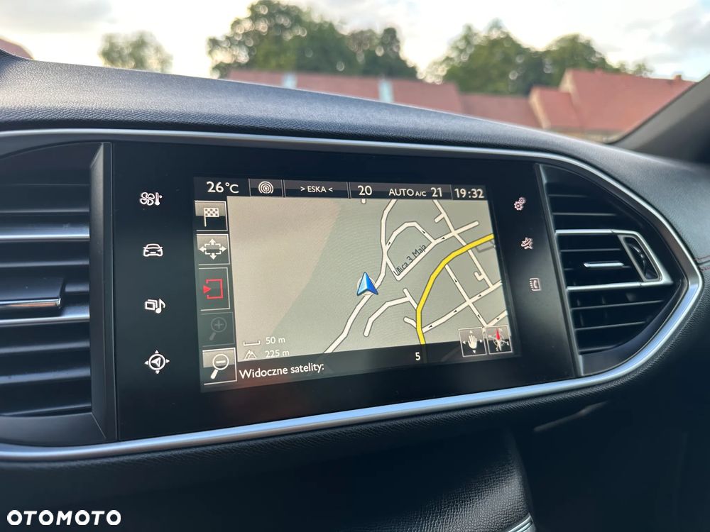 Peugeot 308 1.2 PureTech GPF GT Pack S&S - 28