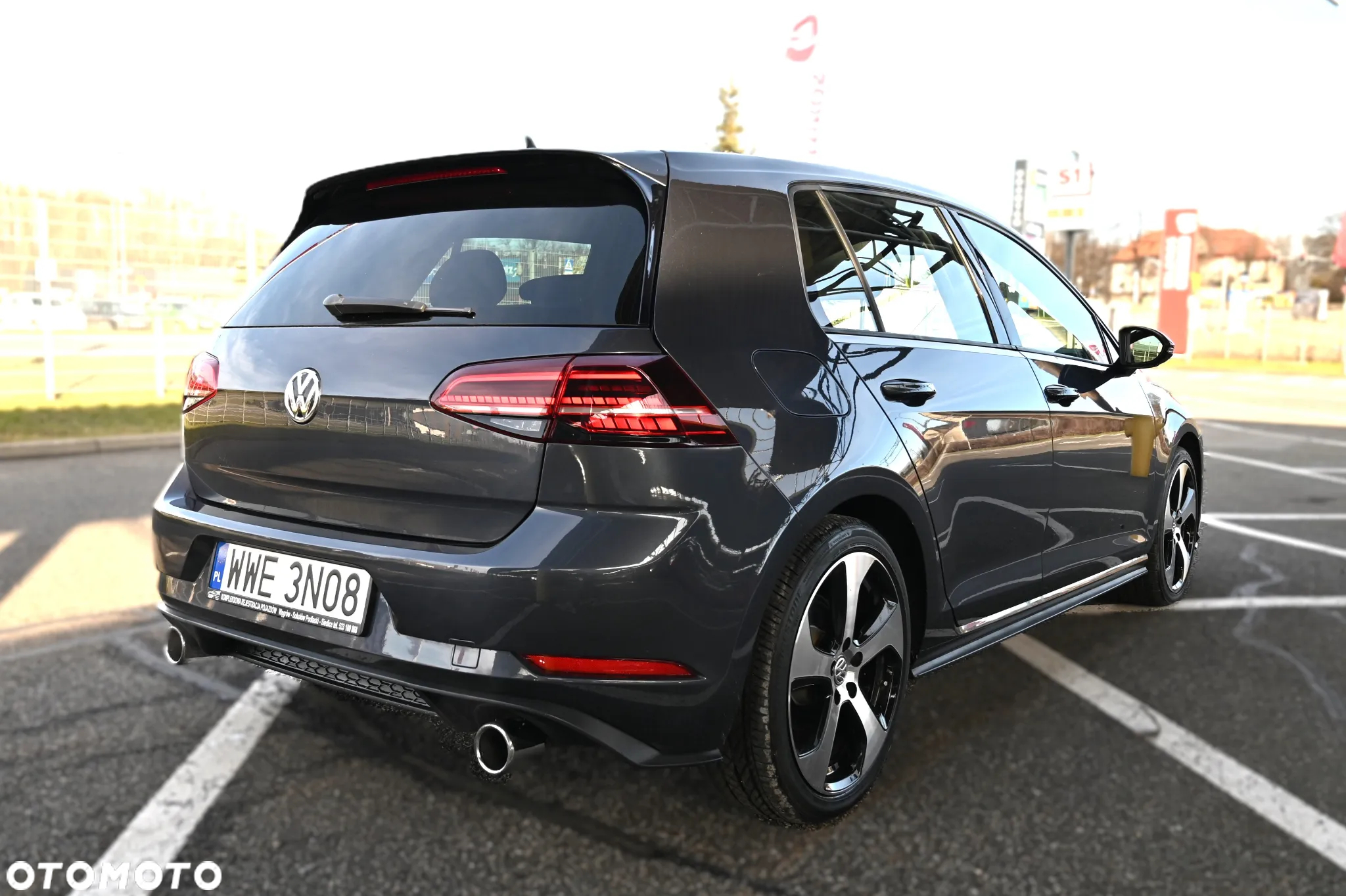 Volkswagen Golf - 17