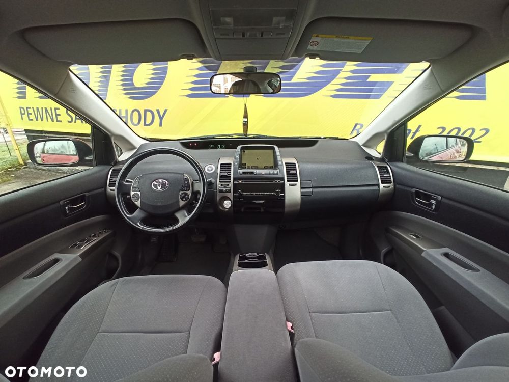 Toyota Prius - 13