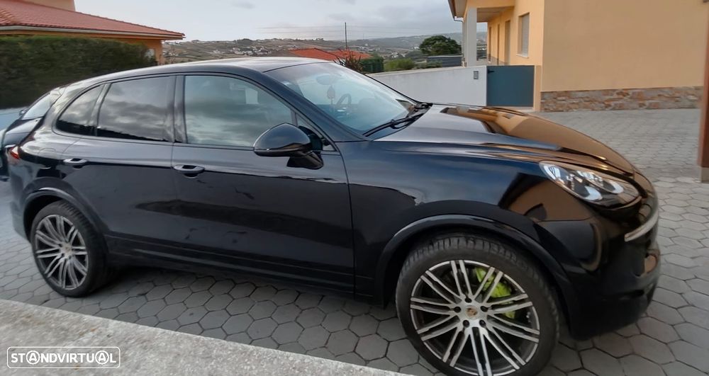 Porsche Cayenne Tiptronic S - 2