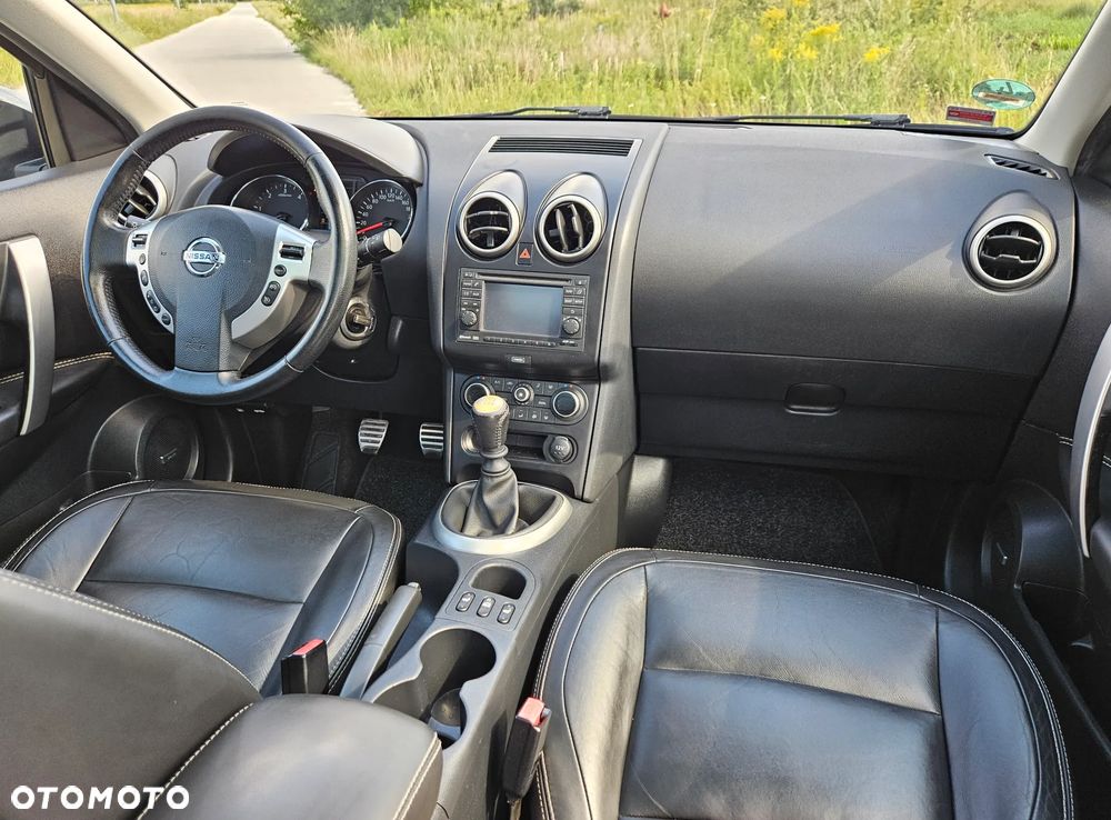 Nissan Qashqai 1.6 dCi N-Connecta - 17