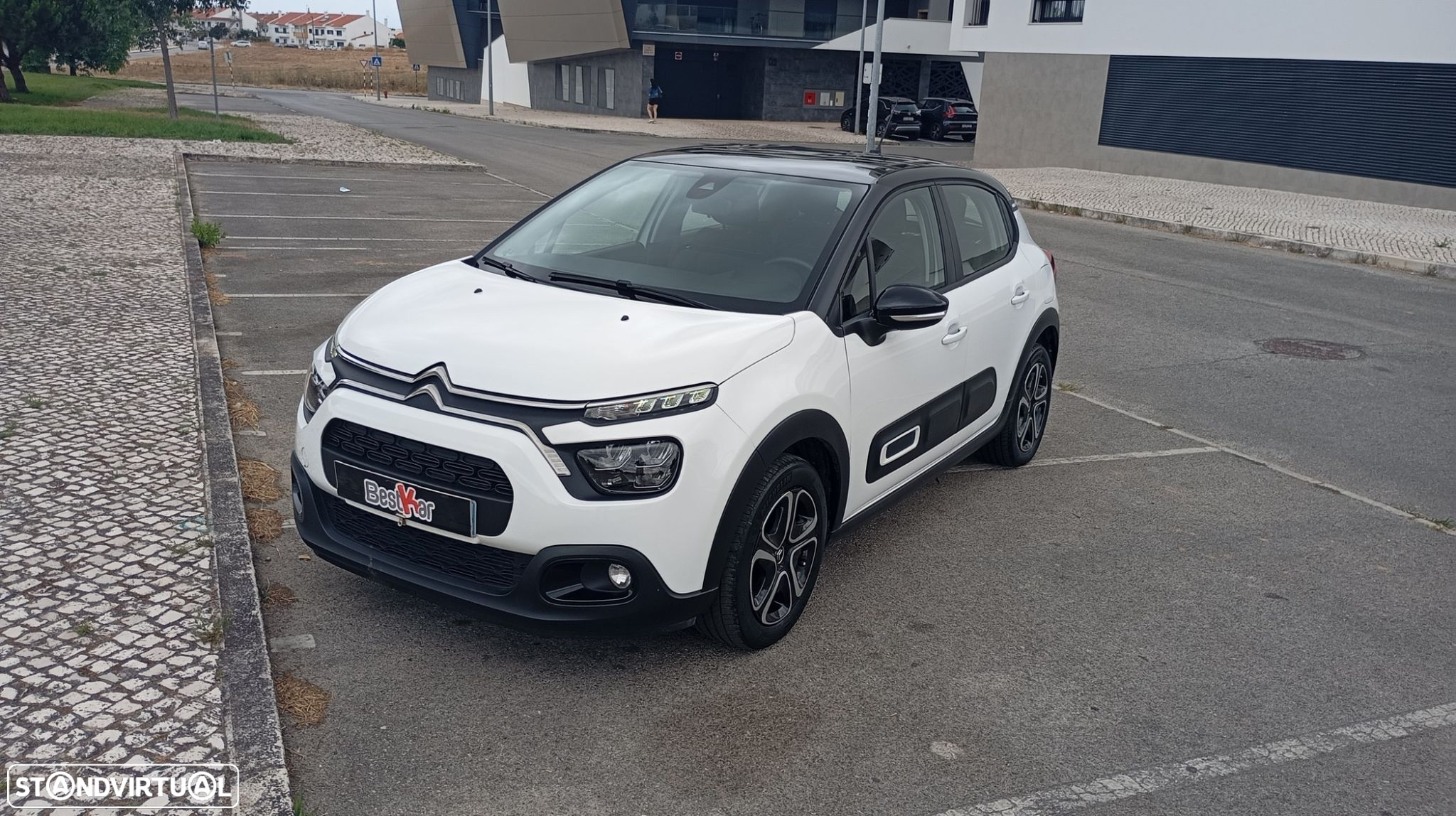 Citroën C3 1.2 PureTech Shine - 2