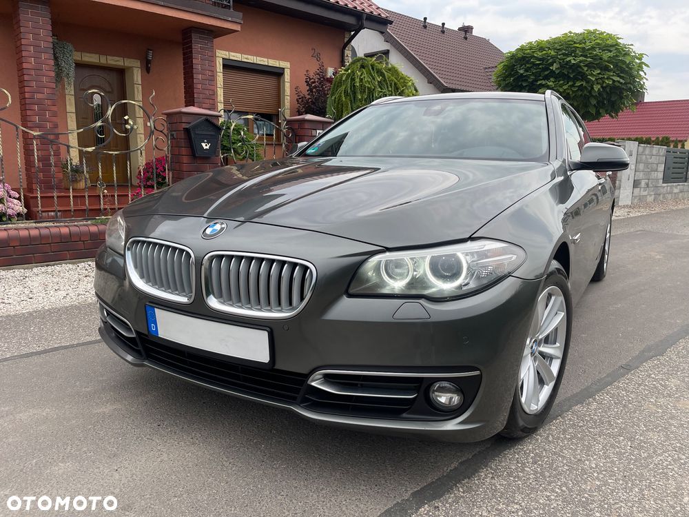 BMW Seria 5 525d Sport-Aut Modern Line - 2