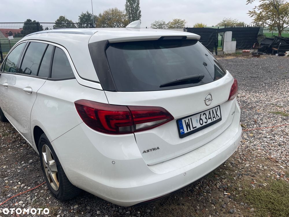 Opel Astra - 4