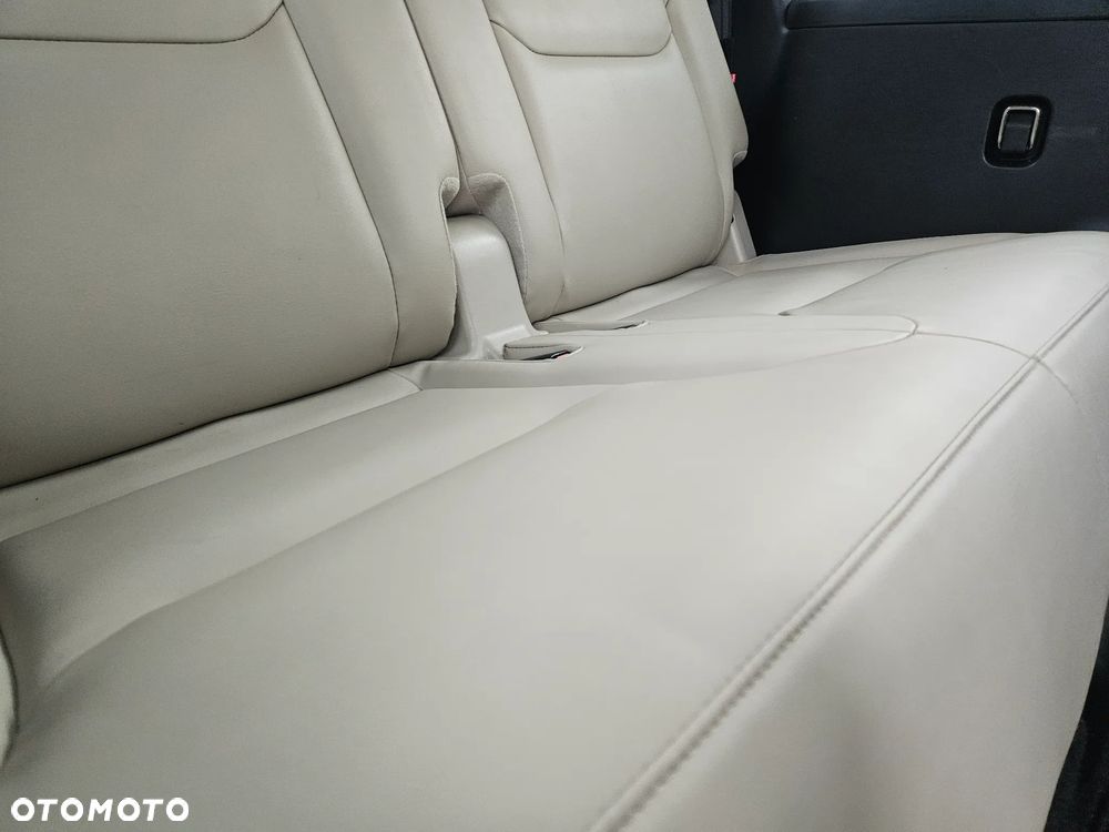 Mazda CX-9 - 14
