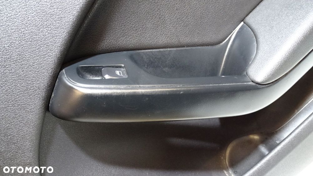 BOCZEK DRZWI PRAWY PRZEDNI AUDI A4 B8 2.0TDI - 3
