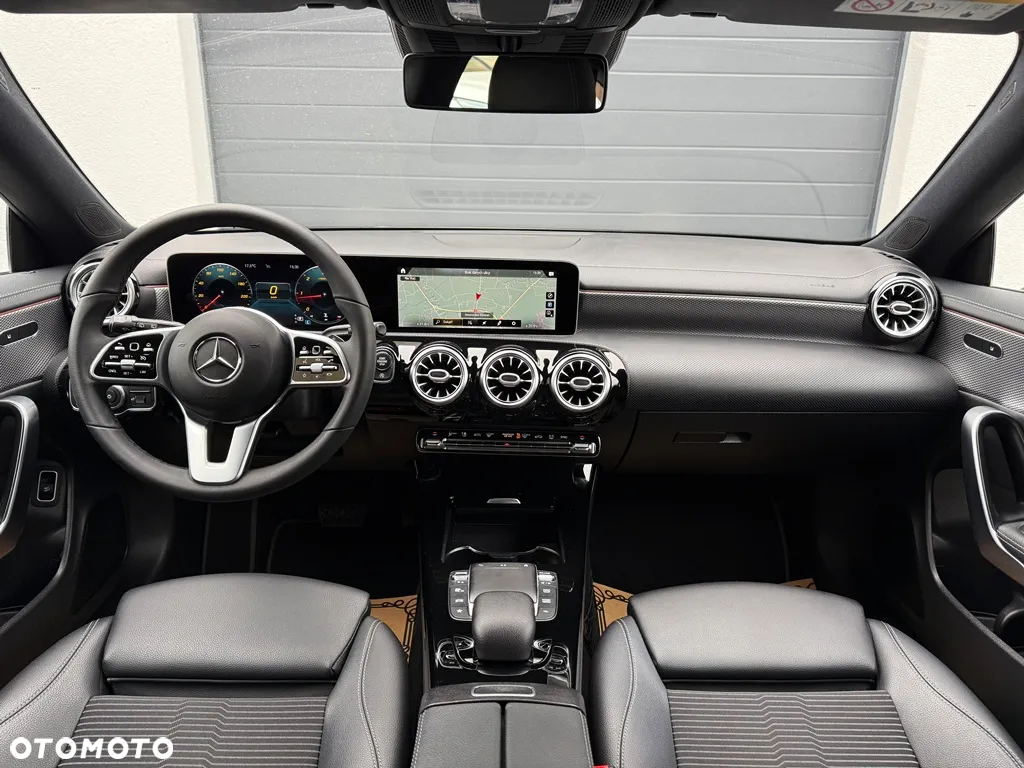 Mercedes-Benz CLA 200 d Shooting Brake 8G-DCT Progressive - 37