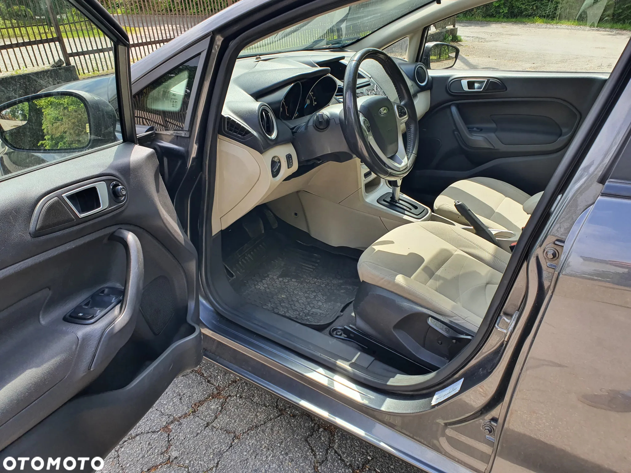 Ford Fiesta - 14