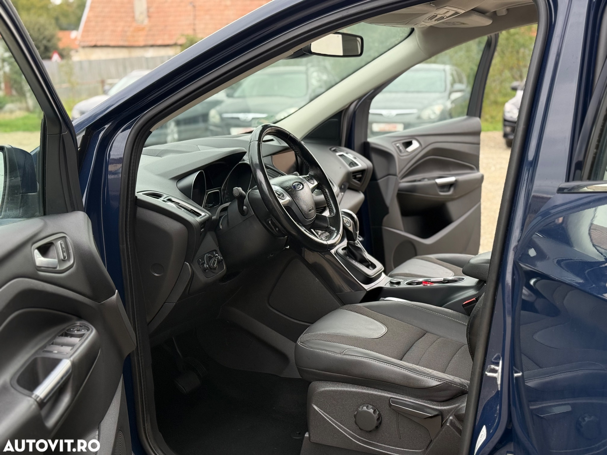 Ford Kuga 2.0 TDCi 4WD Powershift Titanium - 6