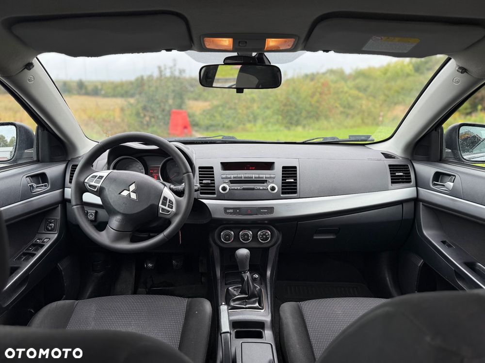 Mitsubishi Lancer - 5