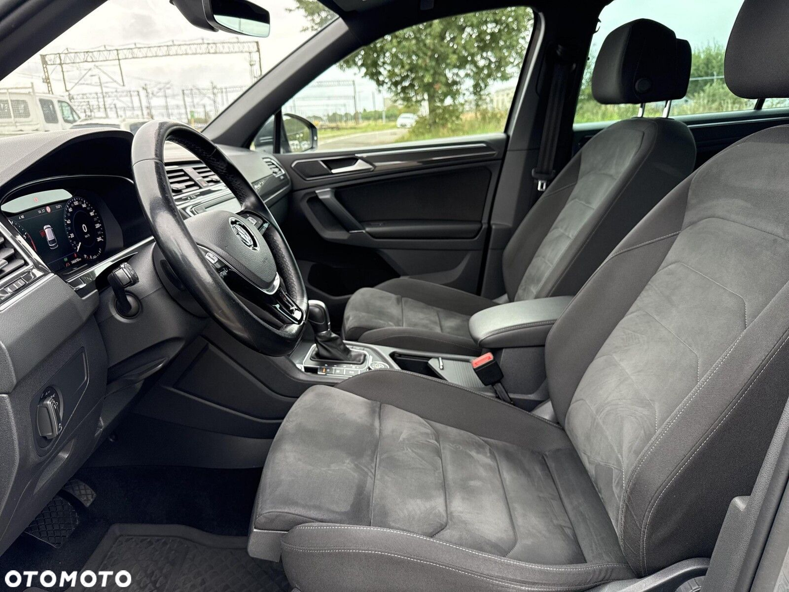 Volkswagen Tiguan - 15