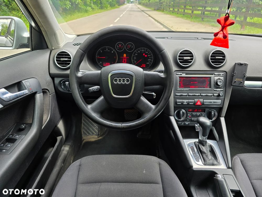 Audi A3 Sportback 1.9 TDI DPF S tronic S line Sportpaket (plus) - 6