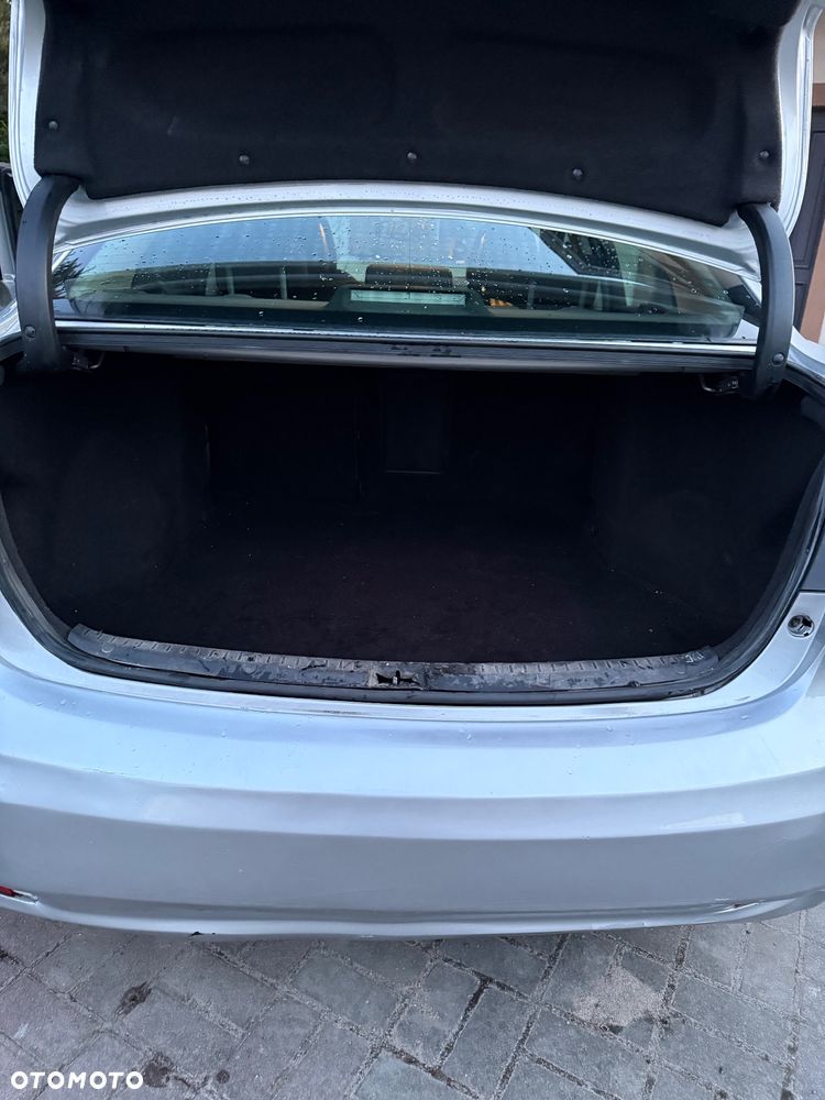 Toyota Avensis 2.0 D-4D Luna - 25