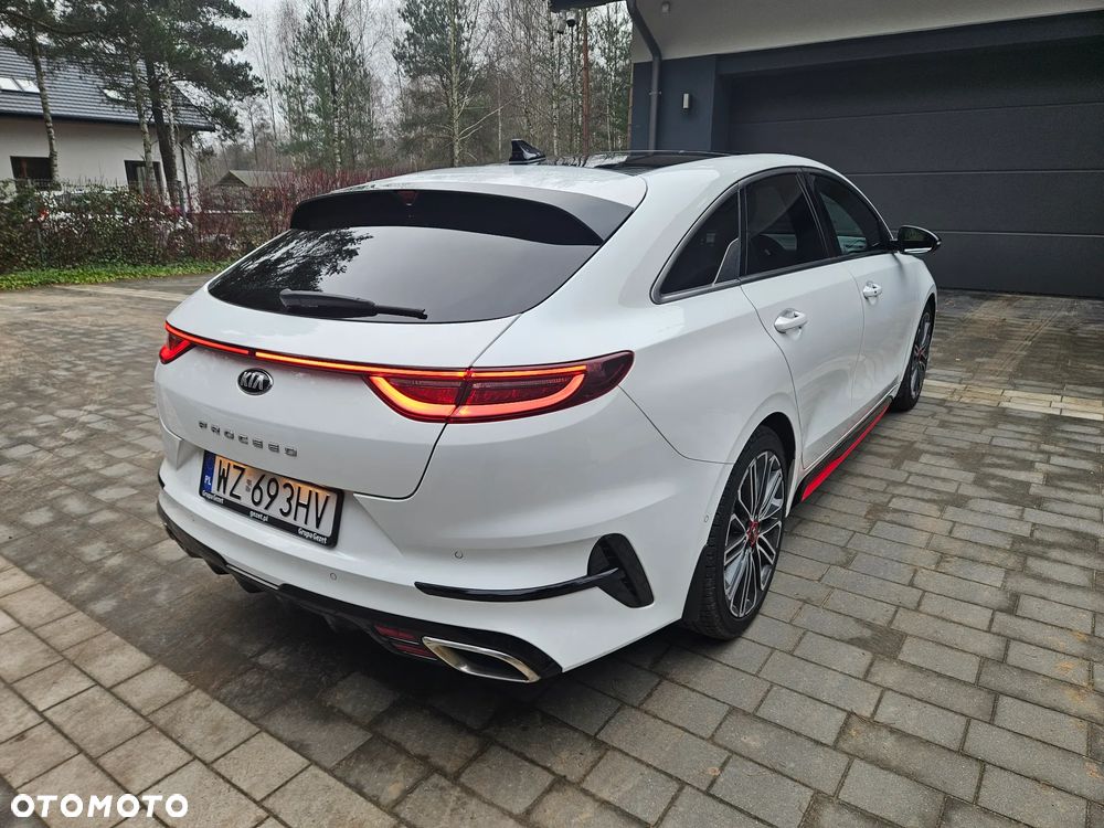 Kia ProCeed 1.6 T-GDI GT DCT - 15