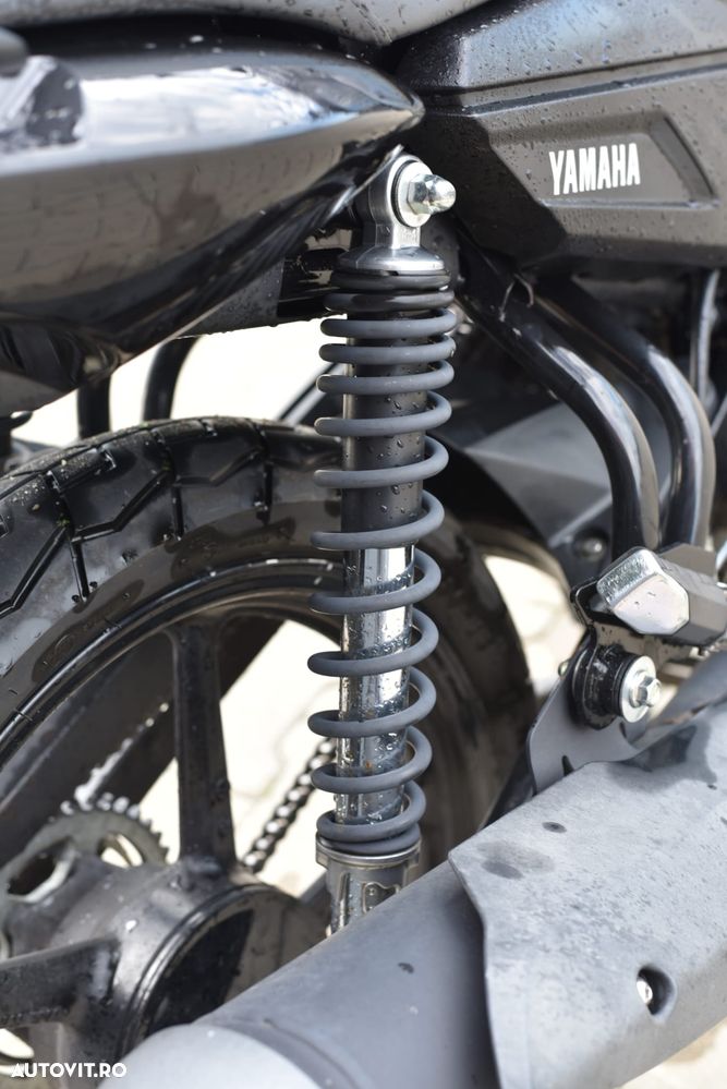 Yamaha YS 125 - 12