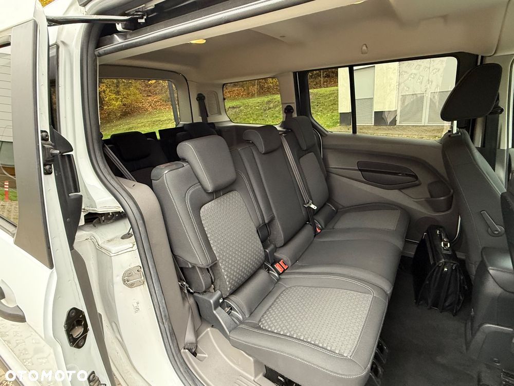 Ford Tourneo Connect - 21