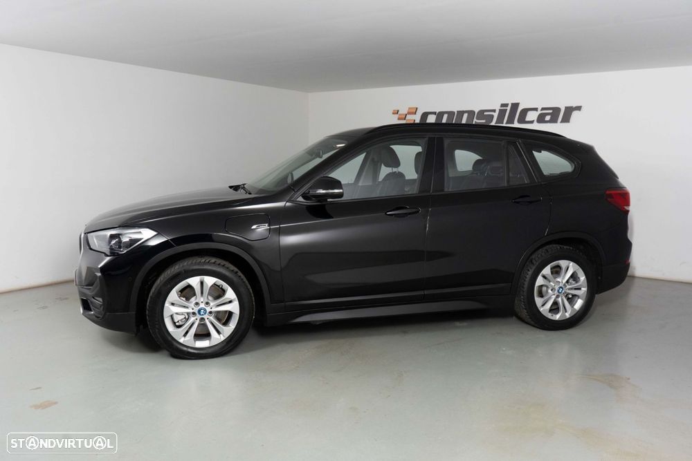 BMW X1 25 e xDrive Corporate Edition - 6
