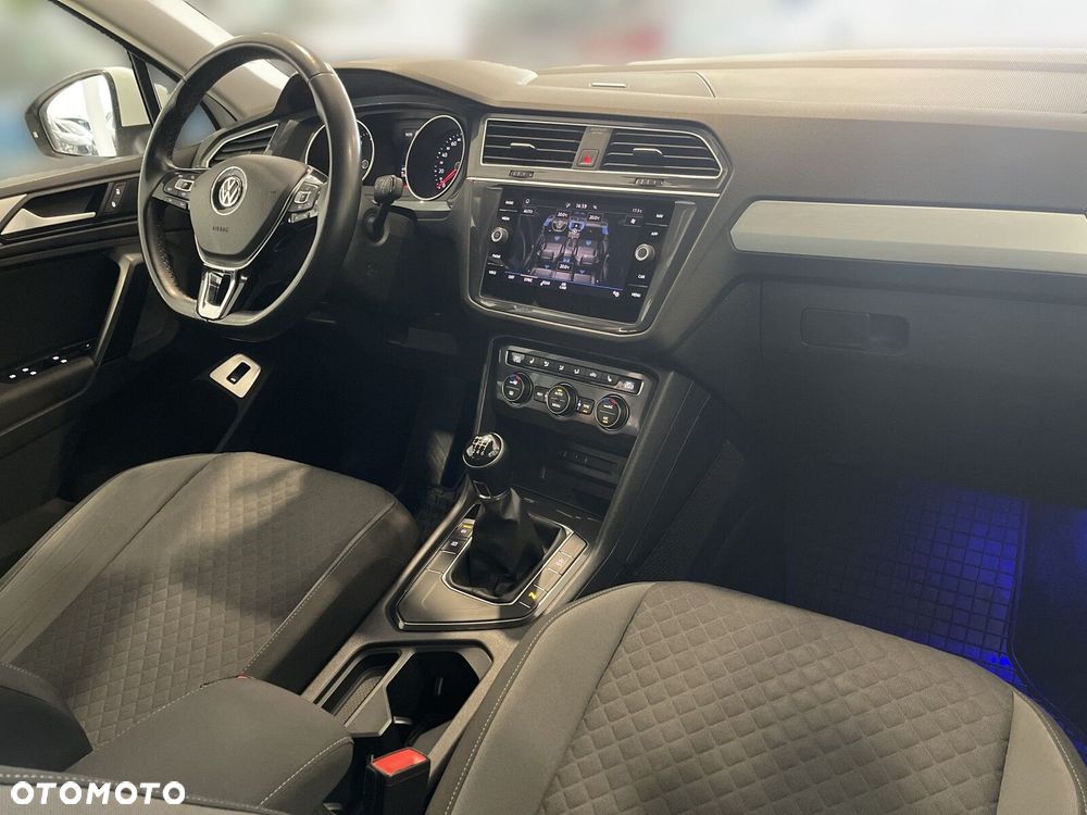 Volkswagen Tiguan - 15