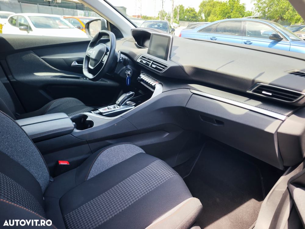 Peugeot 3008 1.2 PureTech Turbo S&S EAT8 Active - 17