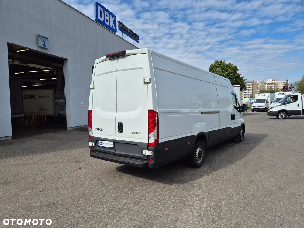 Iveco 35S18V (32726) - 8