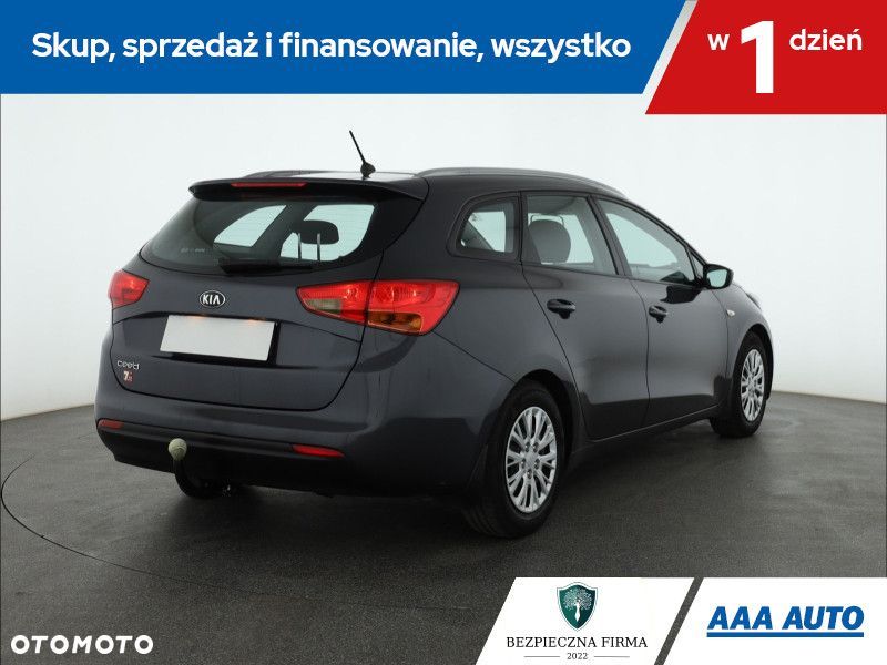 Kia Ceed - 6