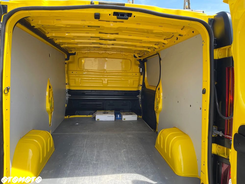 Renault Trafic - 32