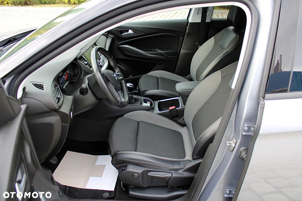 Opel Grandland X - 16