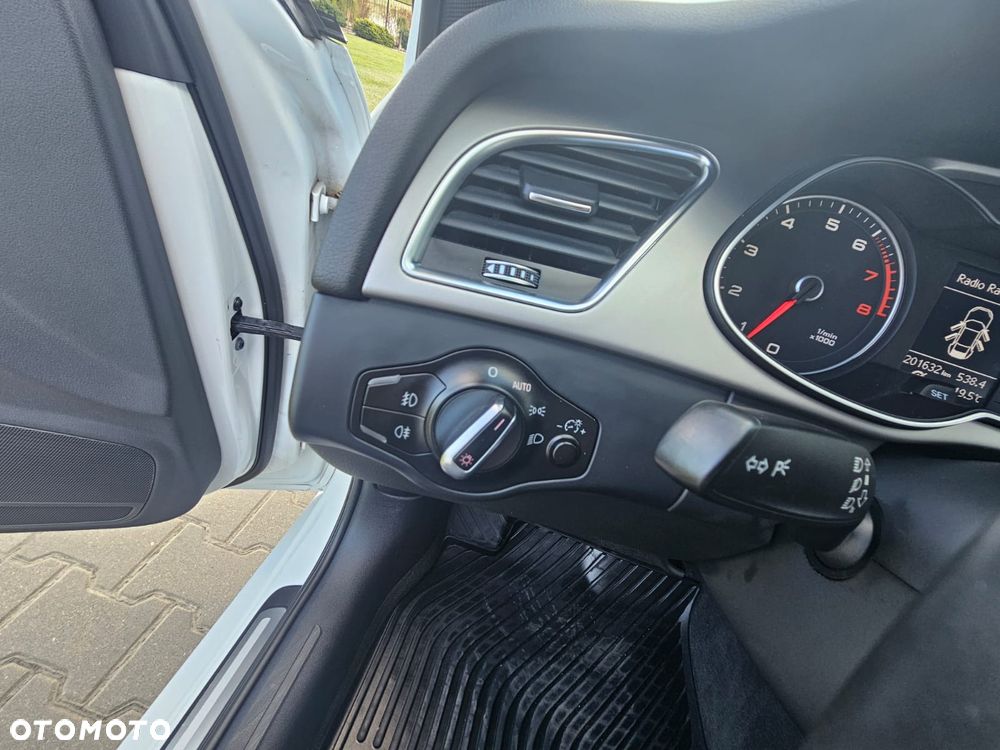 Audi A4 Limousine 2.0 TFSI quattro S line Sportpaket - 24