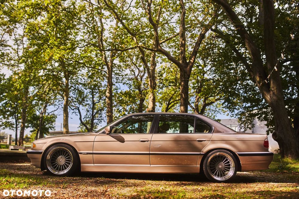 BMW Seria 7 - 13