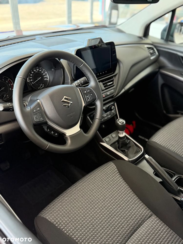 Suzuki S-Cross - 10