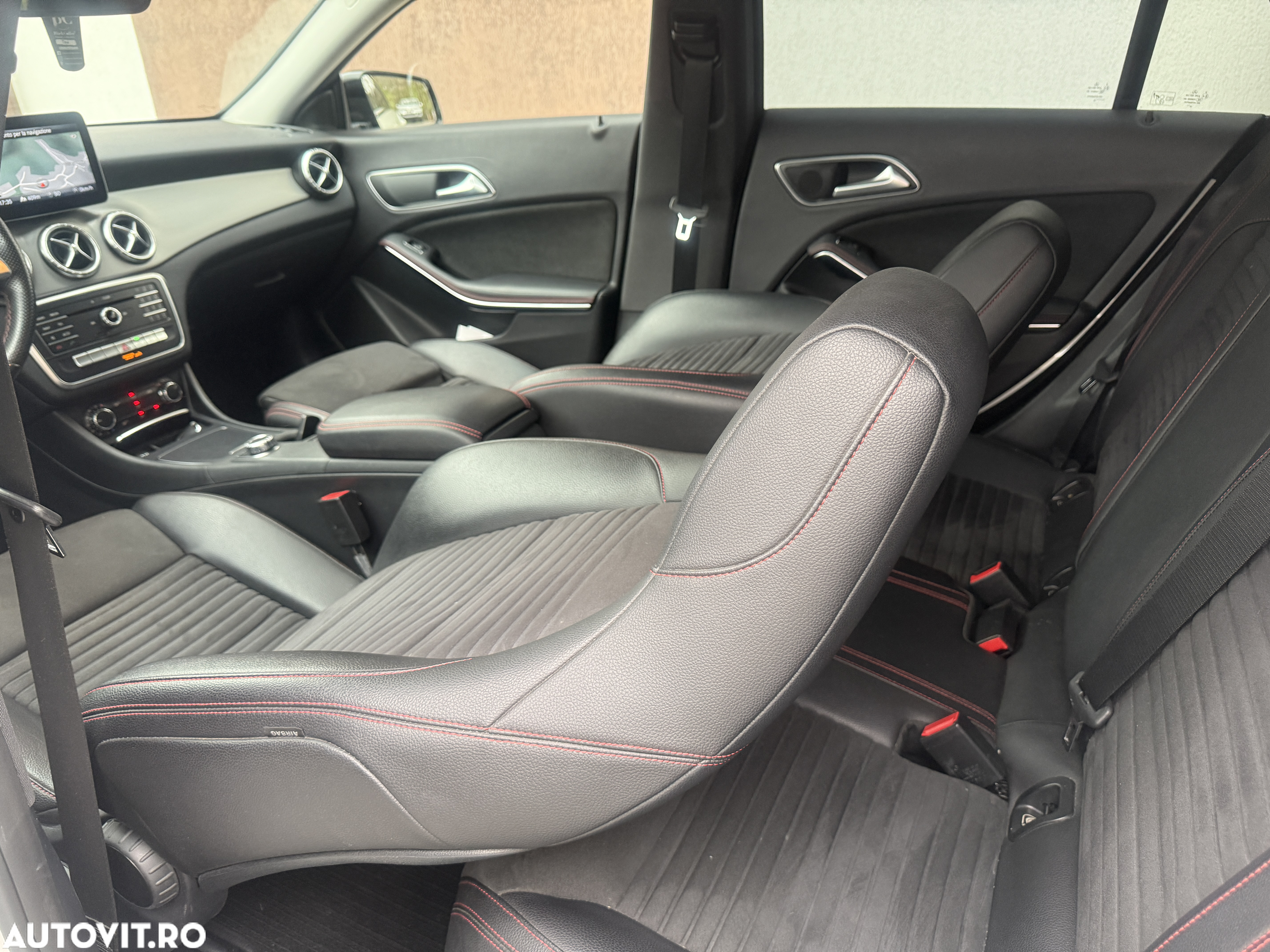 Mercedes-Benz CLA Shooting Brake 200 (CDI) d 4Matic 7G-DCT AMG Line - 13