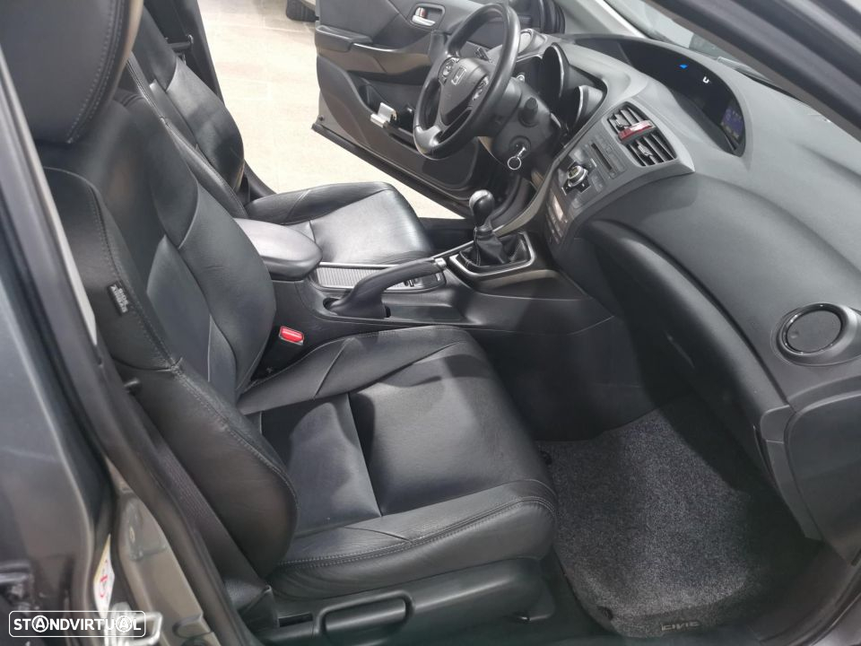 Honda Civic 2.2 i-DTEC Sport - 8