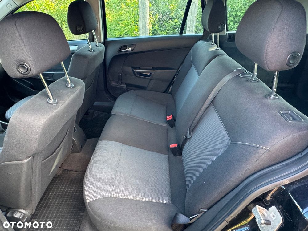 Opel Astra 1.6 Easytronic Edition 111 Jahre - 8