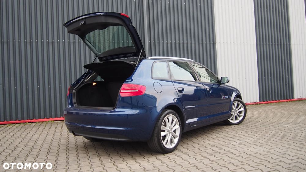 Audi A3 Sportback 2.0 TDI DPF Ambition - 28
