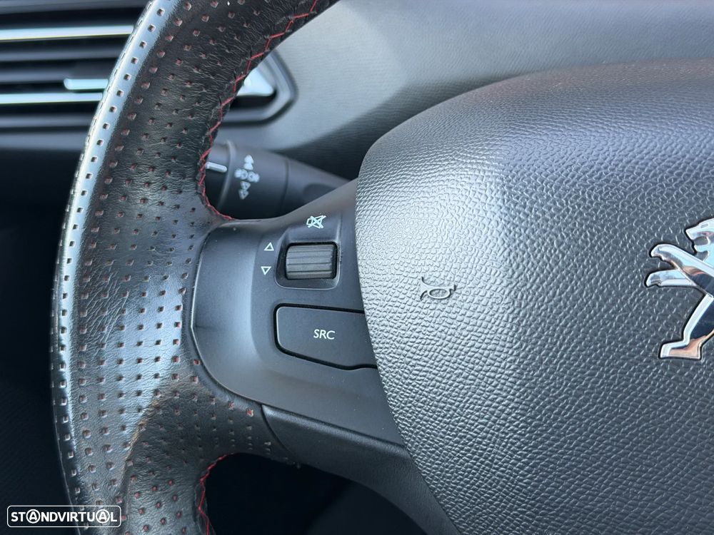 Peugeot 308 1.6 BlueHDi Allure J17 - 17