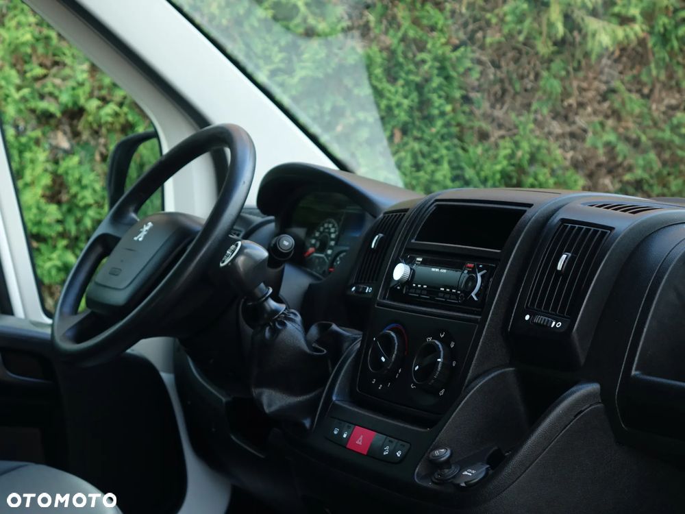Peugeot Boxer WYWROTKA DOKA 7-osobowy kiper - 16
