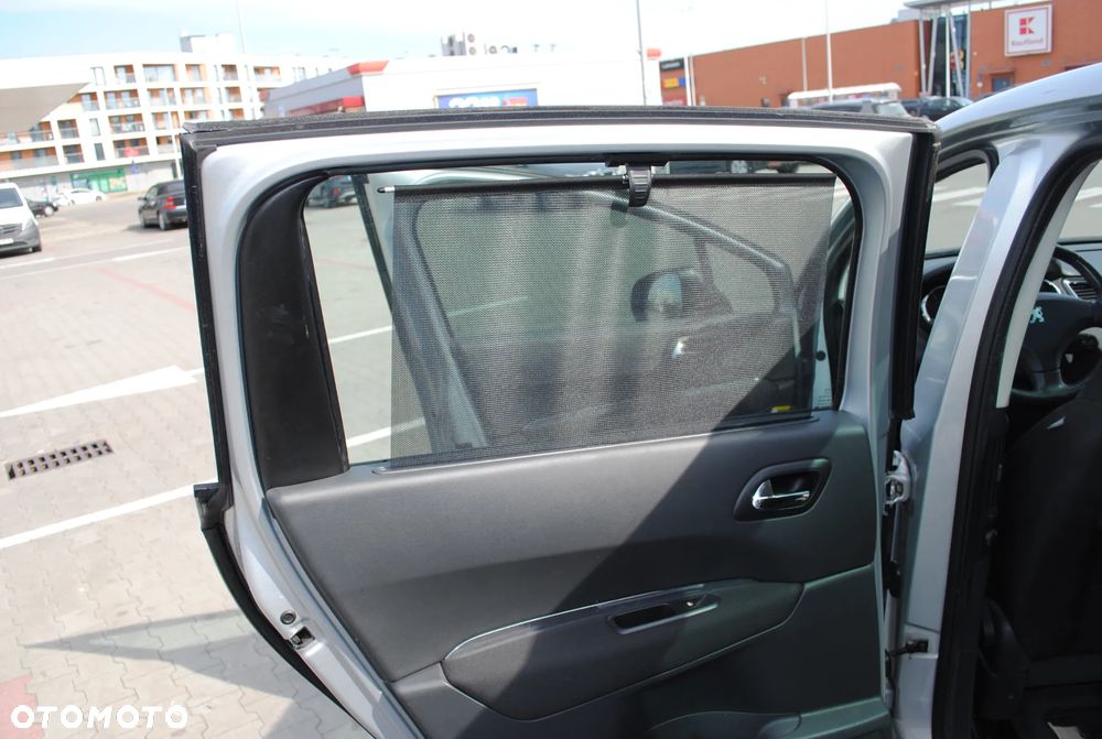 Peugeot 5008 155 THP Platinum - 17