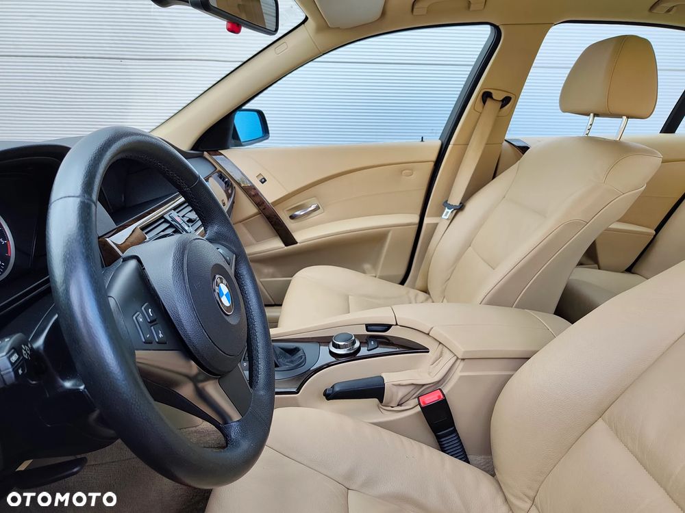 BMW Seria 5 - 33