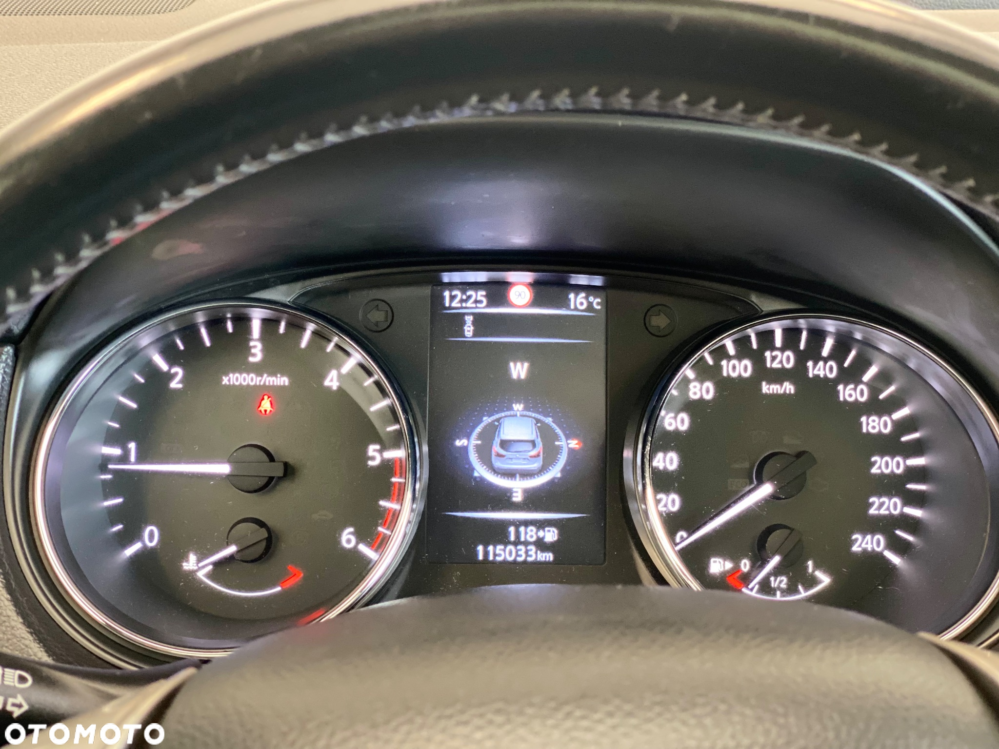 Nissan Qashqai 1.6 DCi Tekna - 23