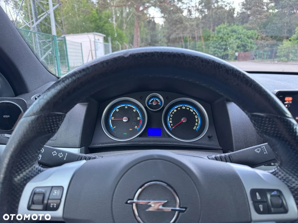 Opel Astra 1.9 CDTI DPF Sport - 18