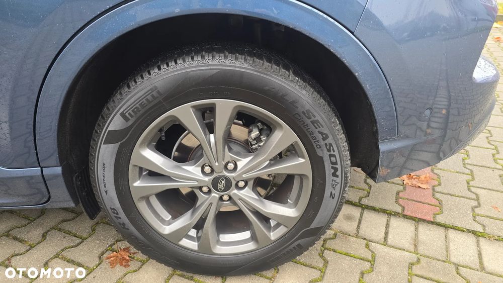 Ford Kuga 2.0 EcoBlue 4x4 ST-LINE X - 19