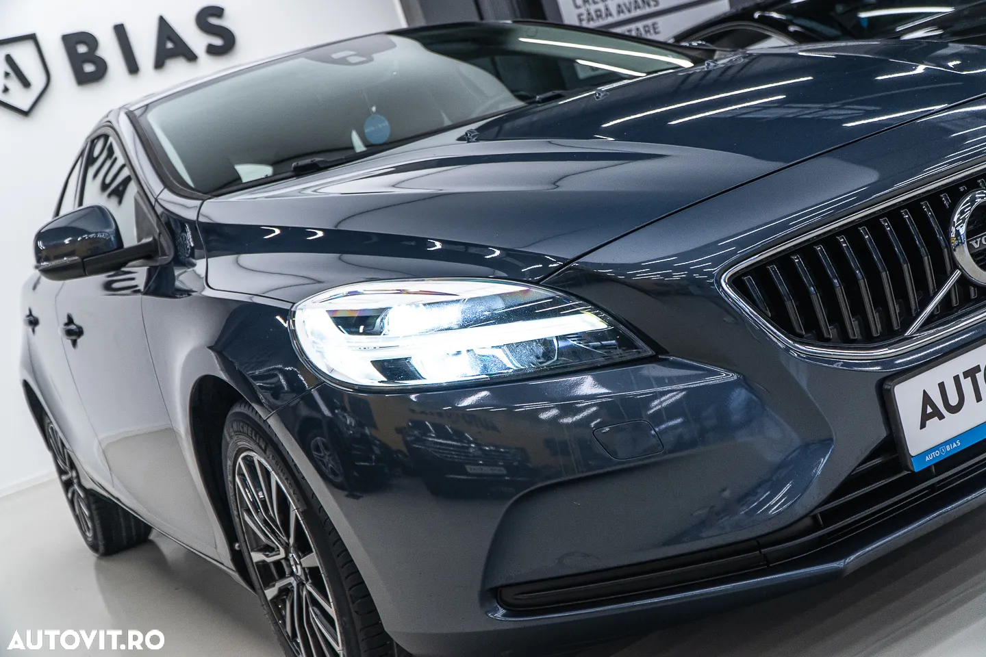 Volvo V40 D2 Aut. Momentum - 28