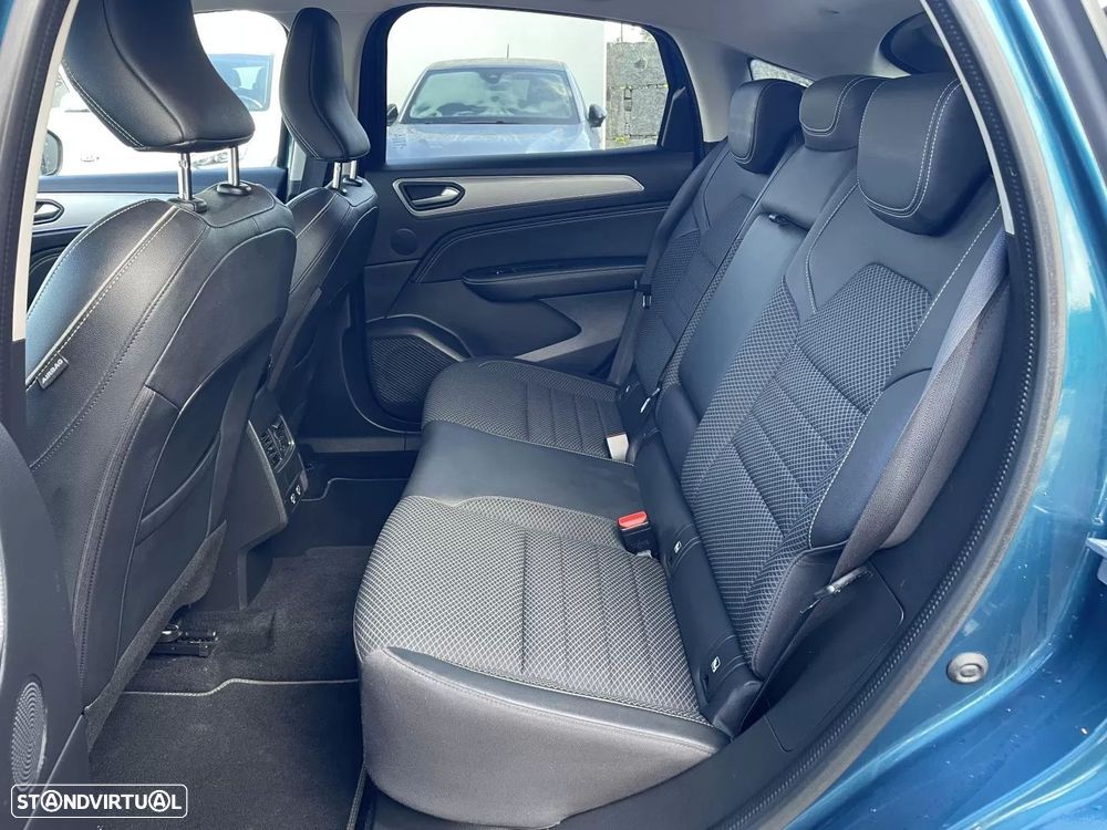 Renault Arkana 1.6 E-Tech Full Hybrid Techno - 17