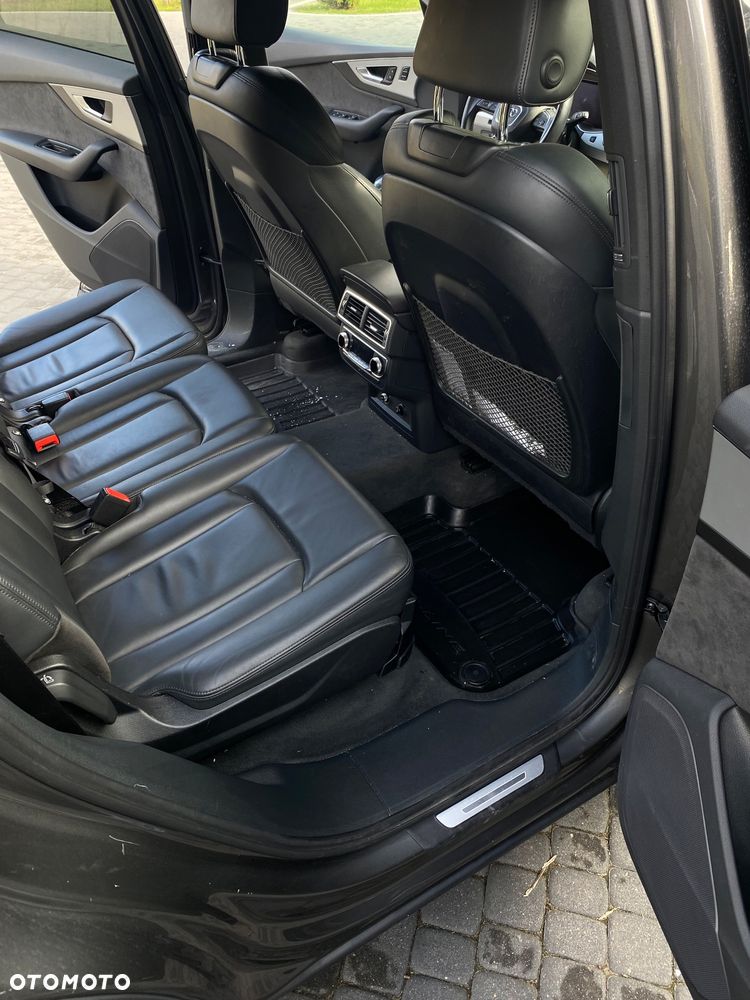 Audi Q7 - 13