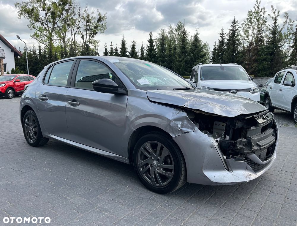 Peugeot 208 - 3