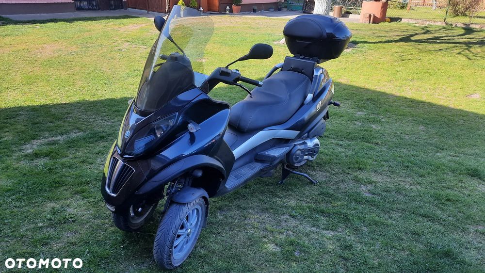 Piaggio MP-3 - 1