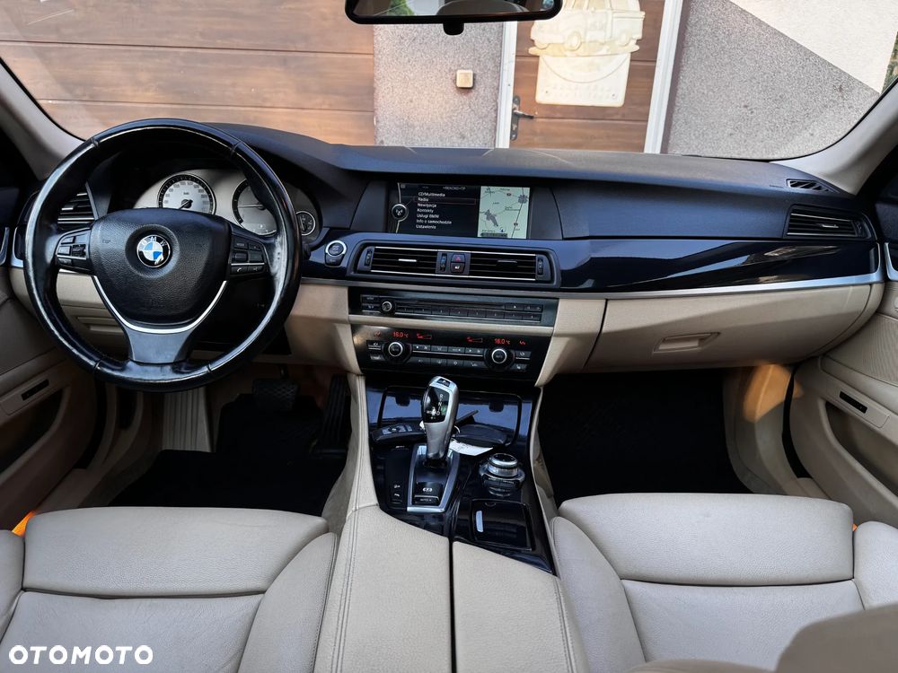 BMW Seria 5 530d xDrive Luxury Line - 16