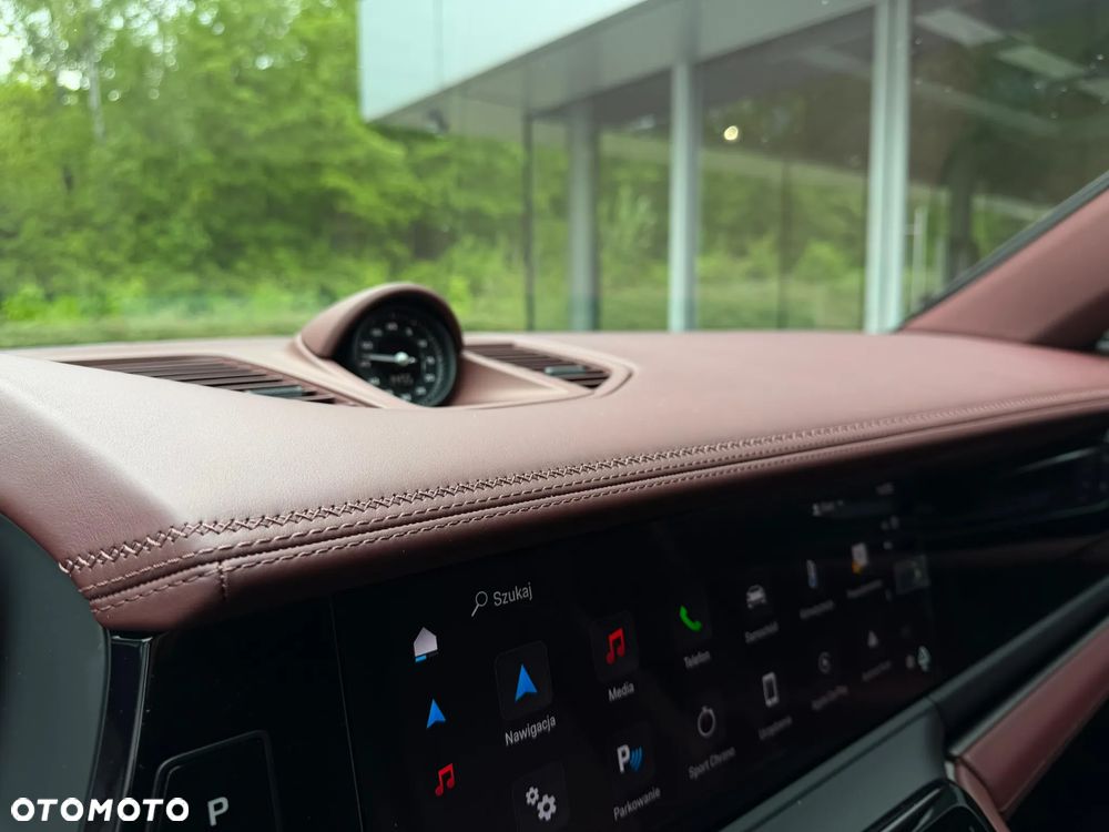 Porsche Panamera 4 - 33