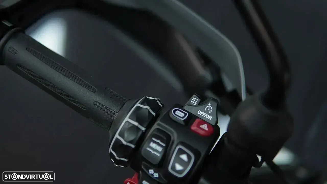 BMW R 1300 GS Adventure TRIPLE BLACK REBAIXADA - 33
