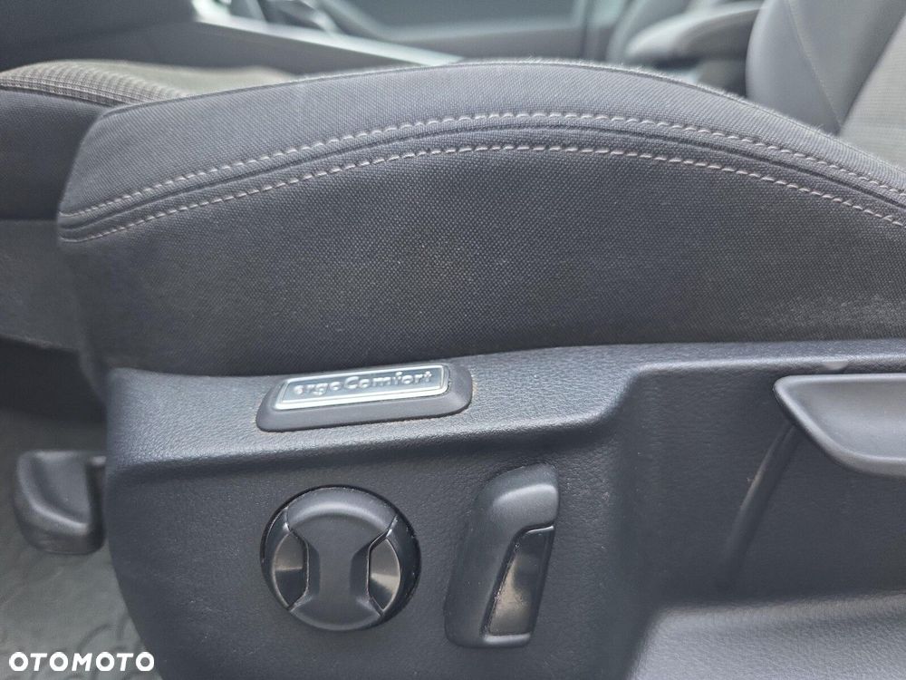 Volkswagen Passat Variant 2.0 TDI BMT Comfortline DSG - 11